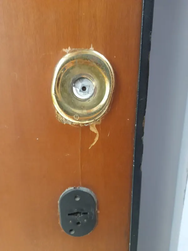 Cilindro europeo forzato durante un tentativo di scasso a Molinella